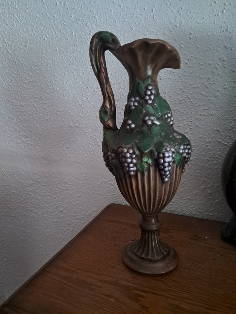 Vintage 1970 ARNEL'S Ceramic Pitcher Vase